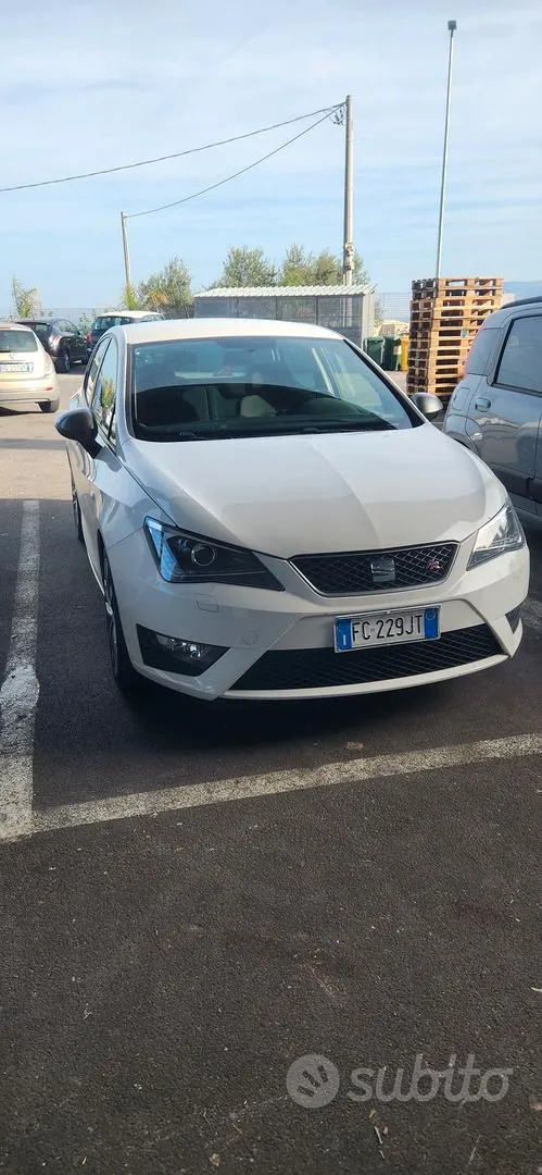 Seat Ibiza 2016 photo 2
