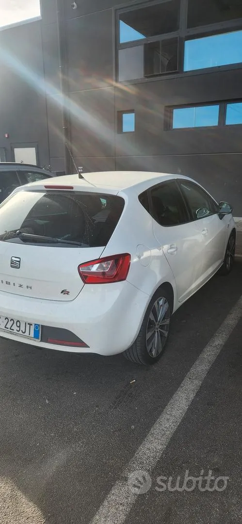 Seat Ibiza 2016 photo 3