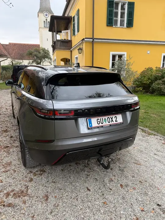 Land Rover Range Rover Velar 2019 photo 3