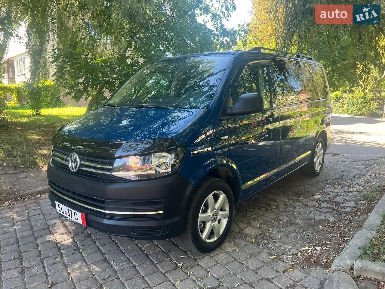 Volkswagen Caravelle 2017 photo 3
