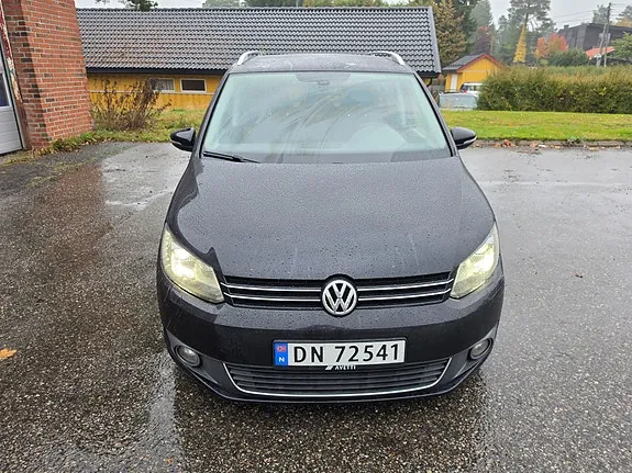 Volkswagen Touran 2012 photo 5