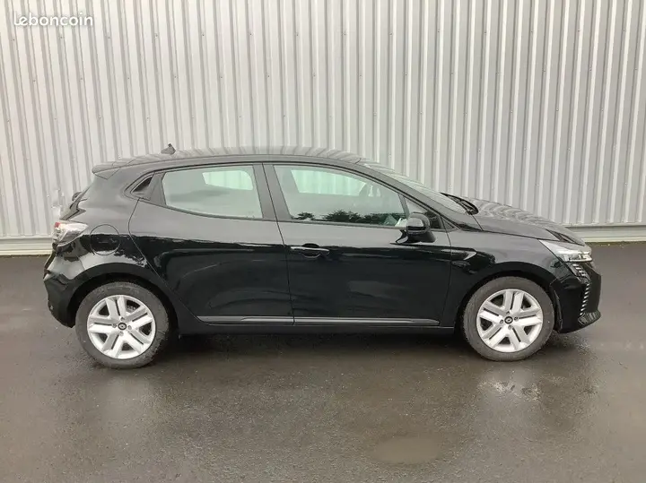 Renault Clio 2026 photo 4