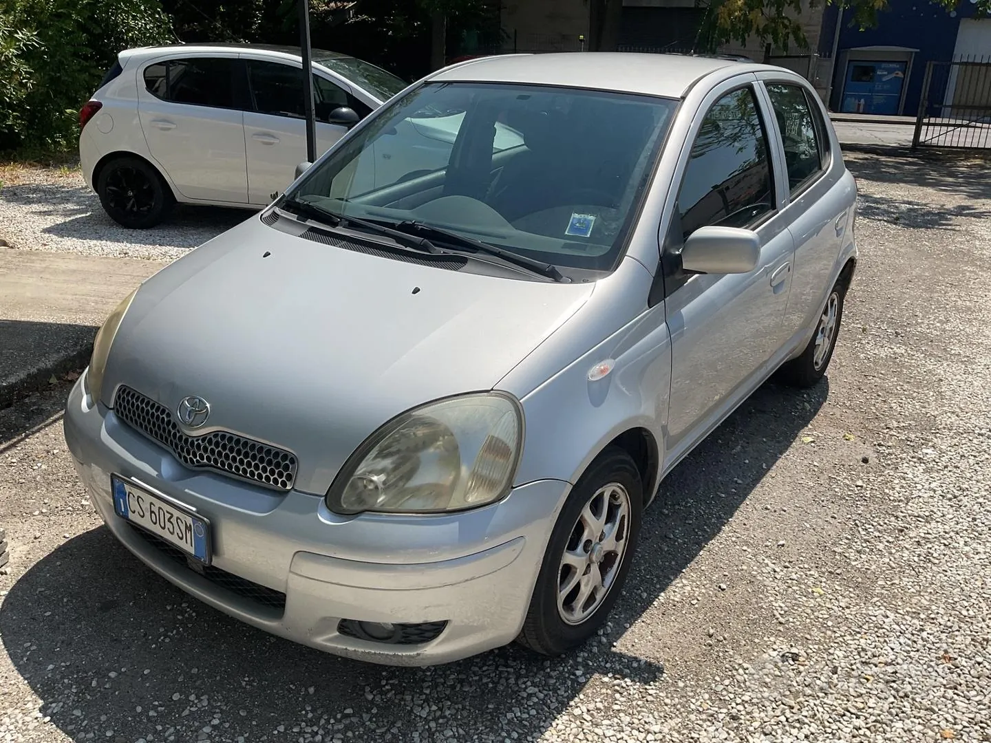 Toyota Yaris 2005 photo 4