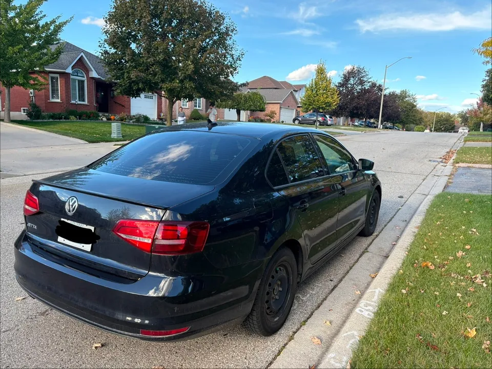 Volkswagen Jetta 2017 photo 2