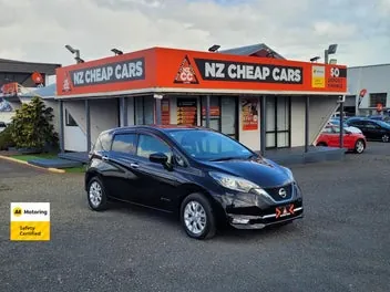 Nissan Note 2016 photo 2