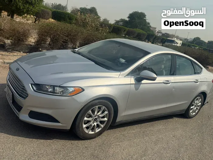 Ford Fusion 2015 photo 2