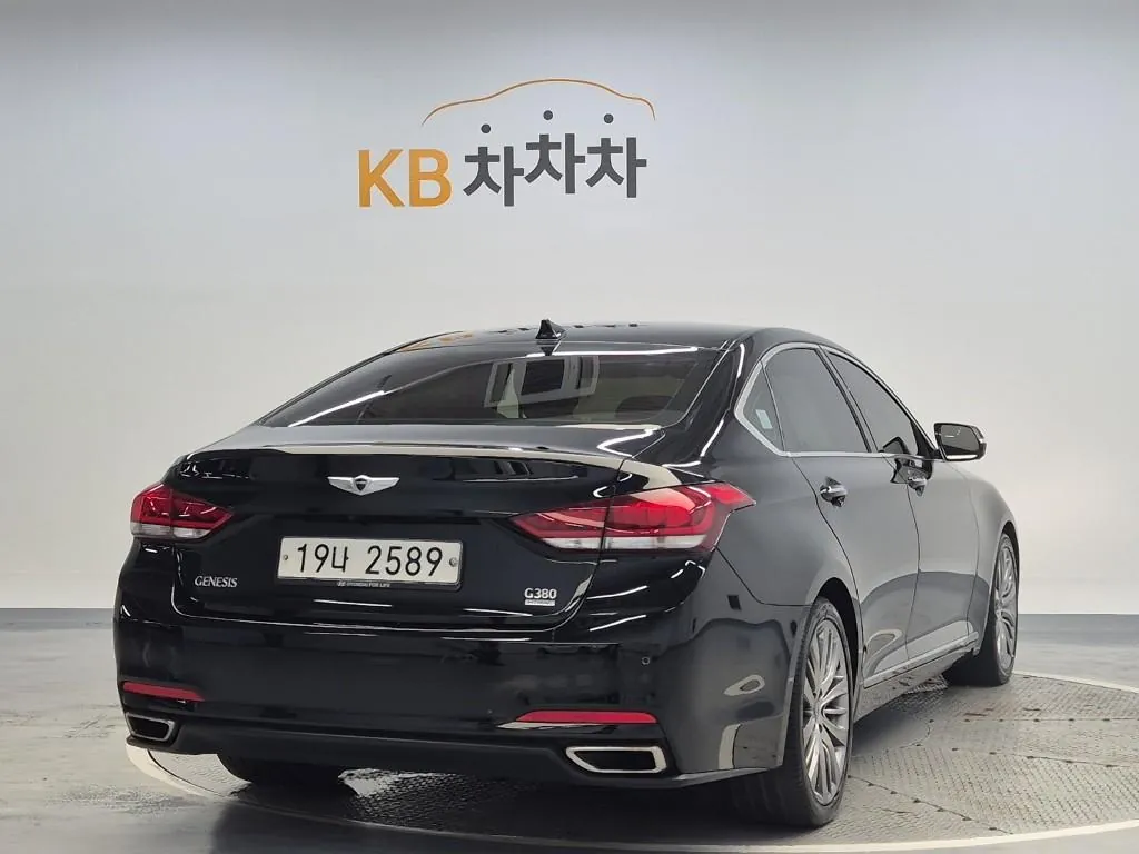 Hyundai Genesis 2015 photo 3