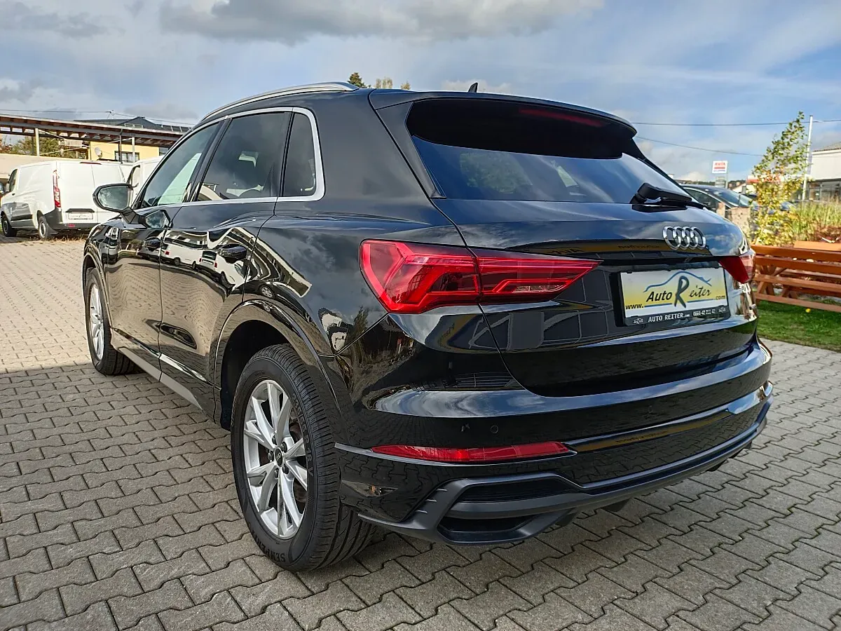 Audi Q3 2022 photo 3