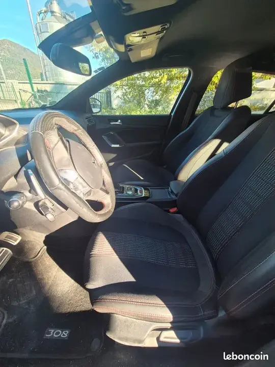 Peugeot 308 2020 photo 3
