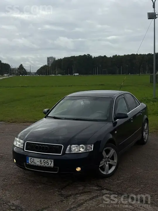 Audi A4 2004 photo 3