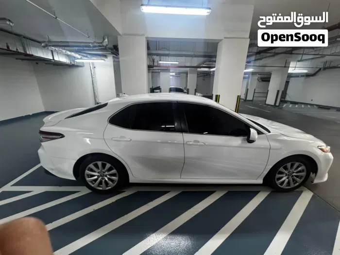 Toyota Camry 2020 photo 2