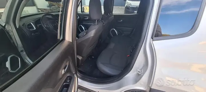 Jeep Renegade 2016 photo 5