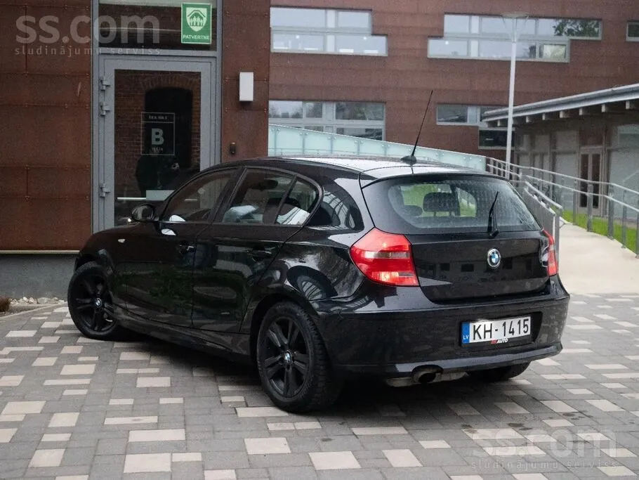 BMW 116I 2009 photo 4