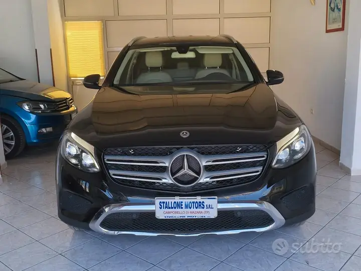 Mercedes-Benz Glc 2018 photo 2