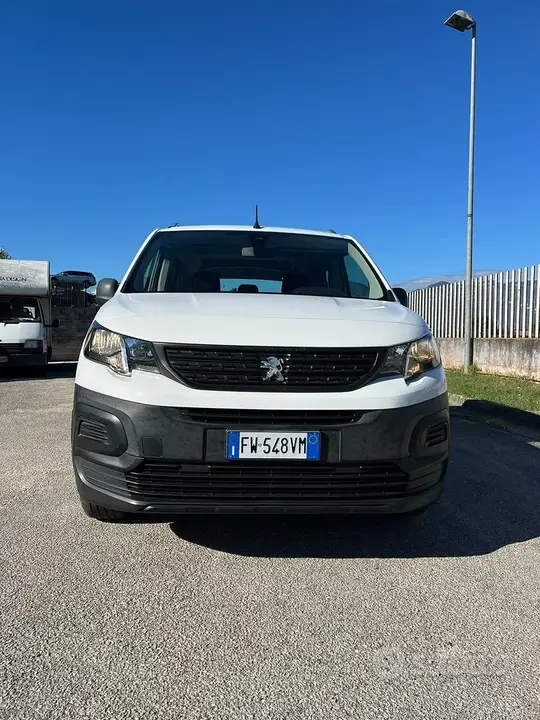 Peugeot Rifter 2019 photo 2