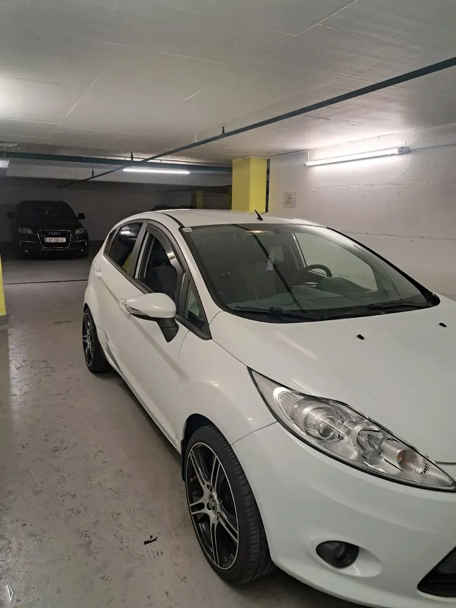 Ford Fiesta 2009 photo 3