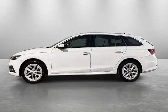 Skoda Octavia 2023 photo 3