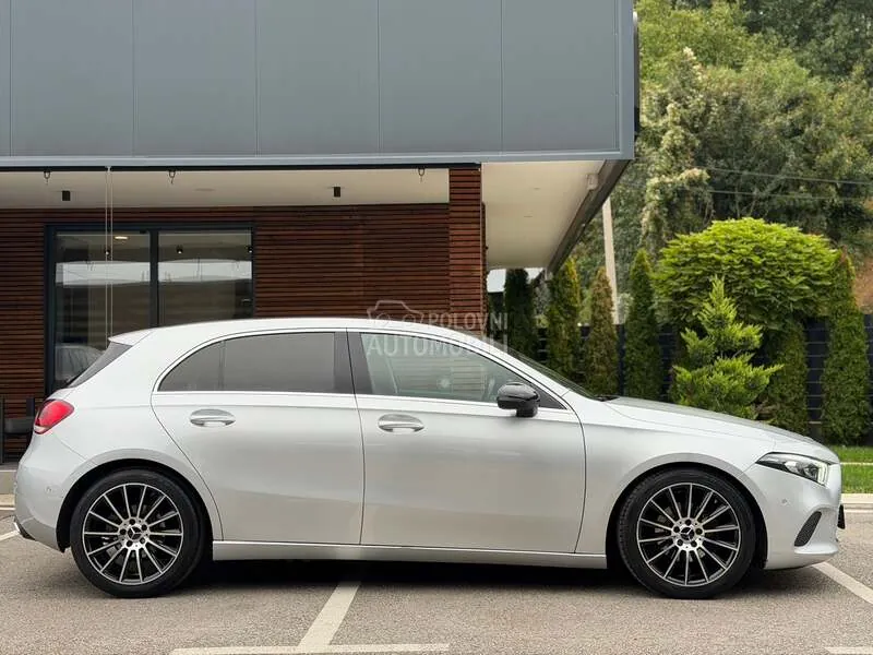 Mercedes-Benz A180 2018 photo 4