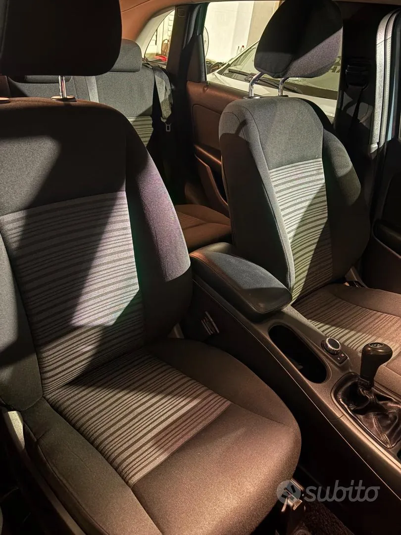 Mercedes-Benz A-Class 2013 photo 4
