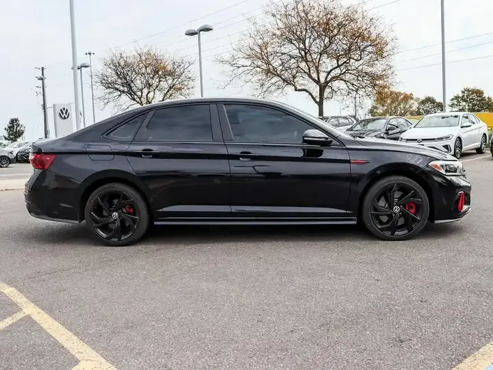 Volkswagen Jetta 2023 photo 3
