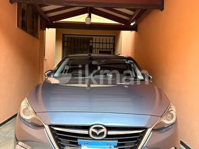 Mazda Axela