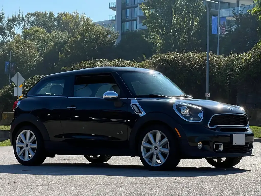 Mini Cooper Paceman 2013 photo 2