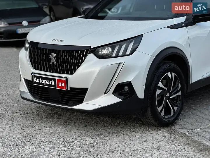Peugeot 2008 2022 photo 3