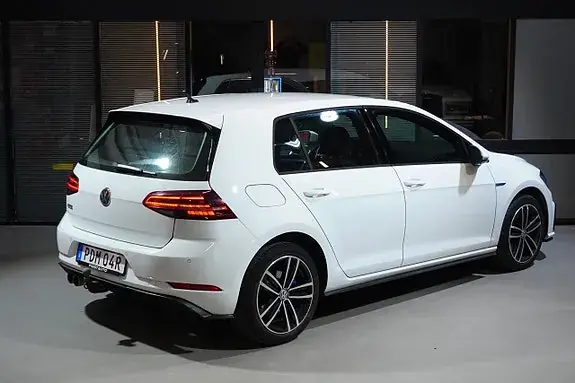 Volkswagen Golf I 2020 photo 4