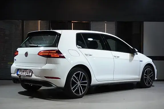 Volkswagen Golf I 2020 photo 3