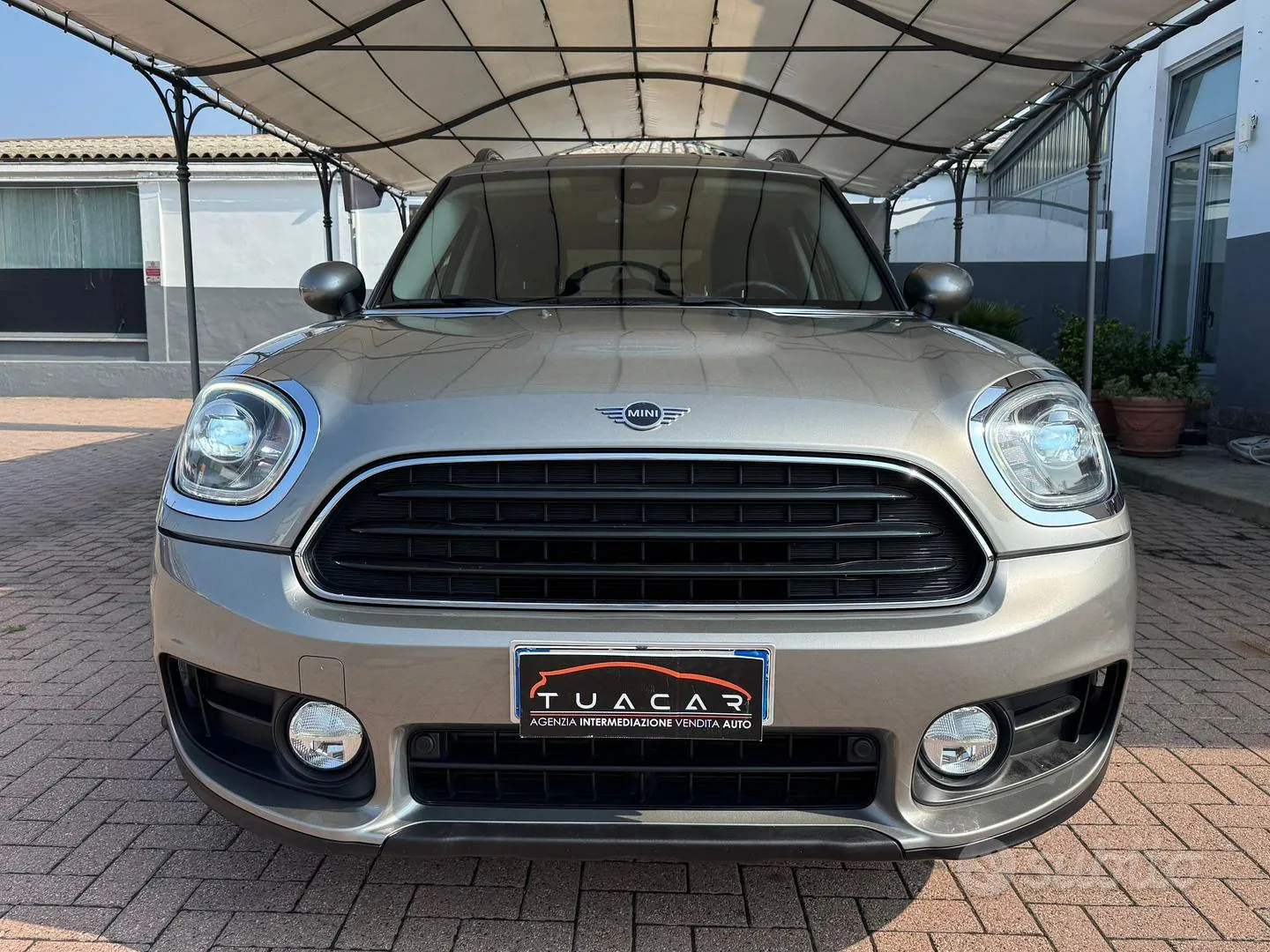 Mini Cooper D Countryman 2018 photo 2