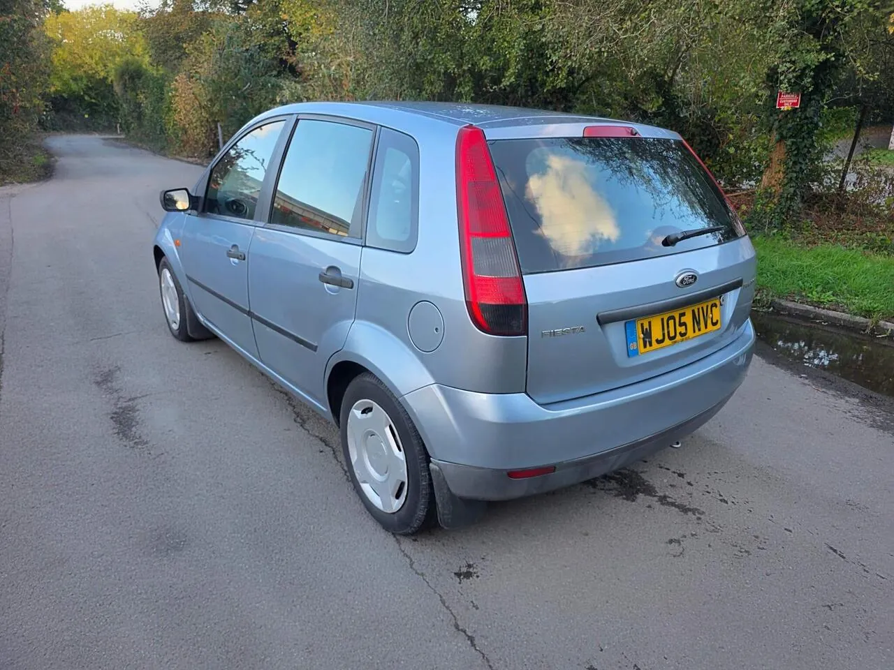 Ford Fiesta 2005 photo 3