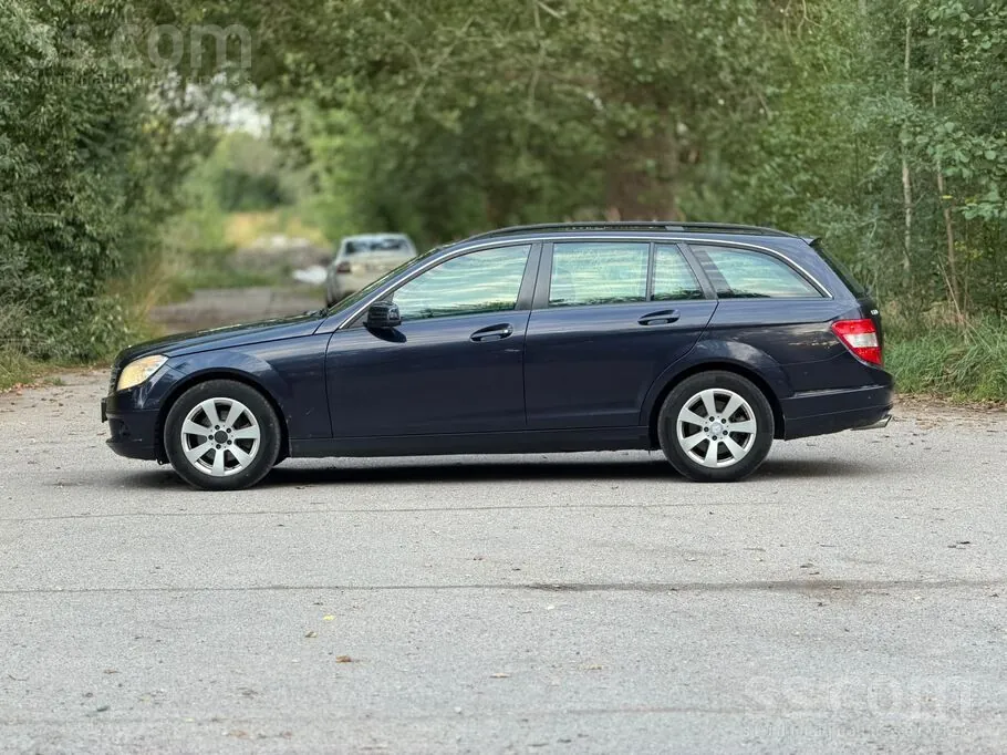 Mercedes-Benz C220 2009 photo 3