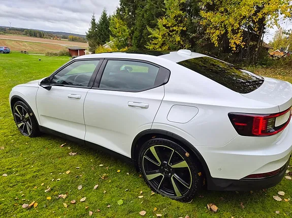 Polestar 2 2022 photo 2