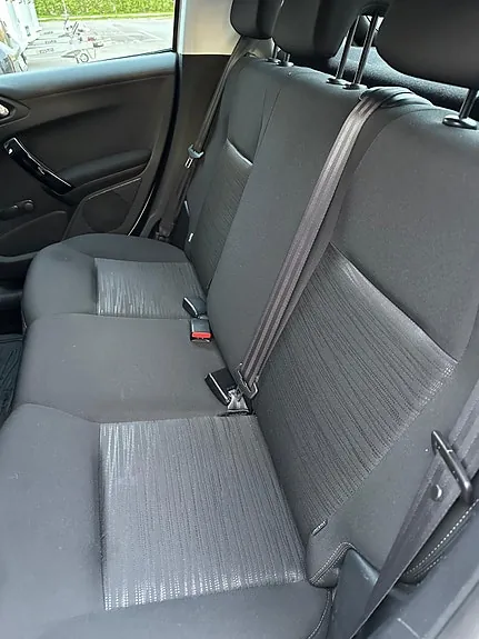 Peugeot 208 2012 photo 5
