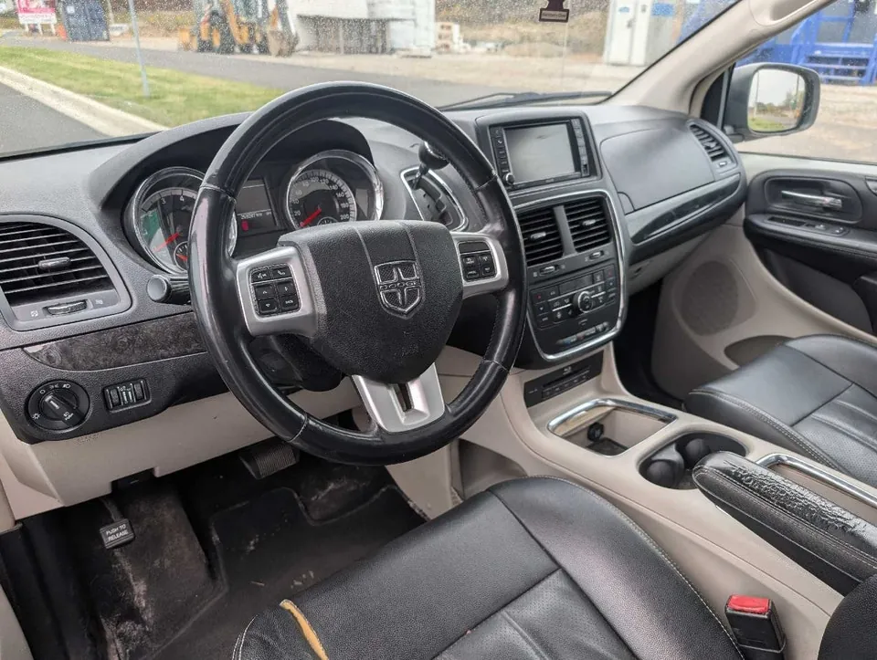 Dodge Grand Caravan 2015 photo 4