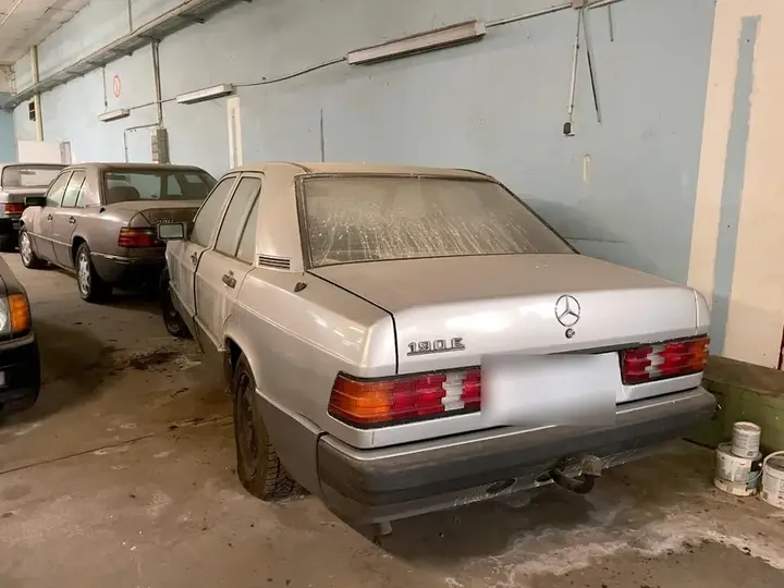 Mercedes-Benz 190 E