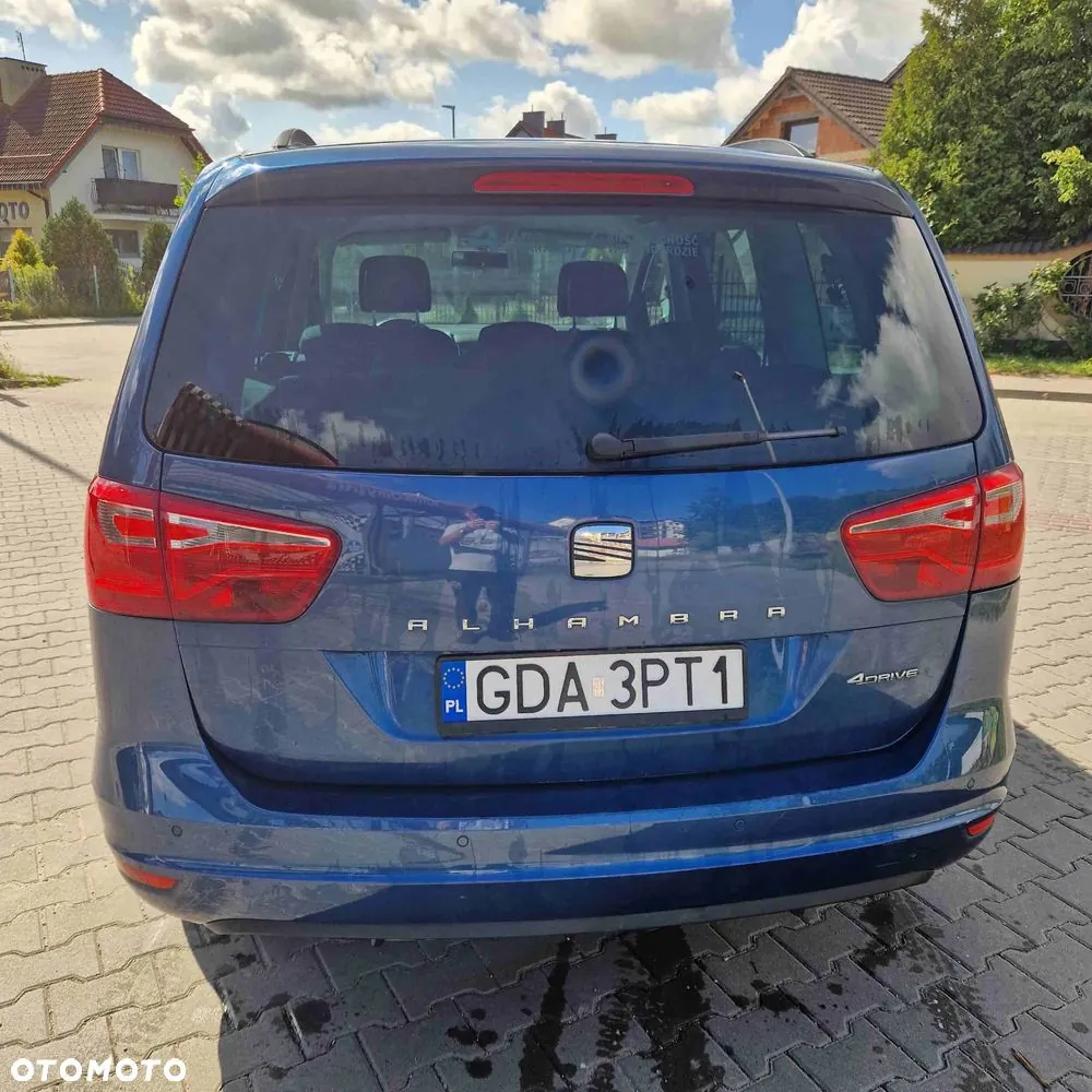 Seat Alhambra 2015 photo 4