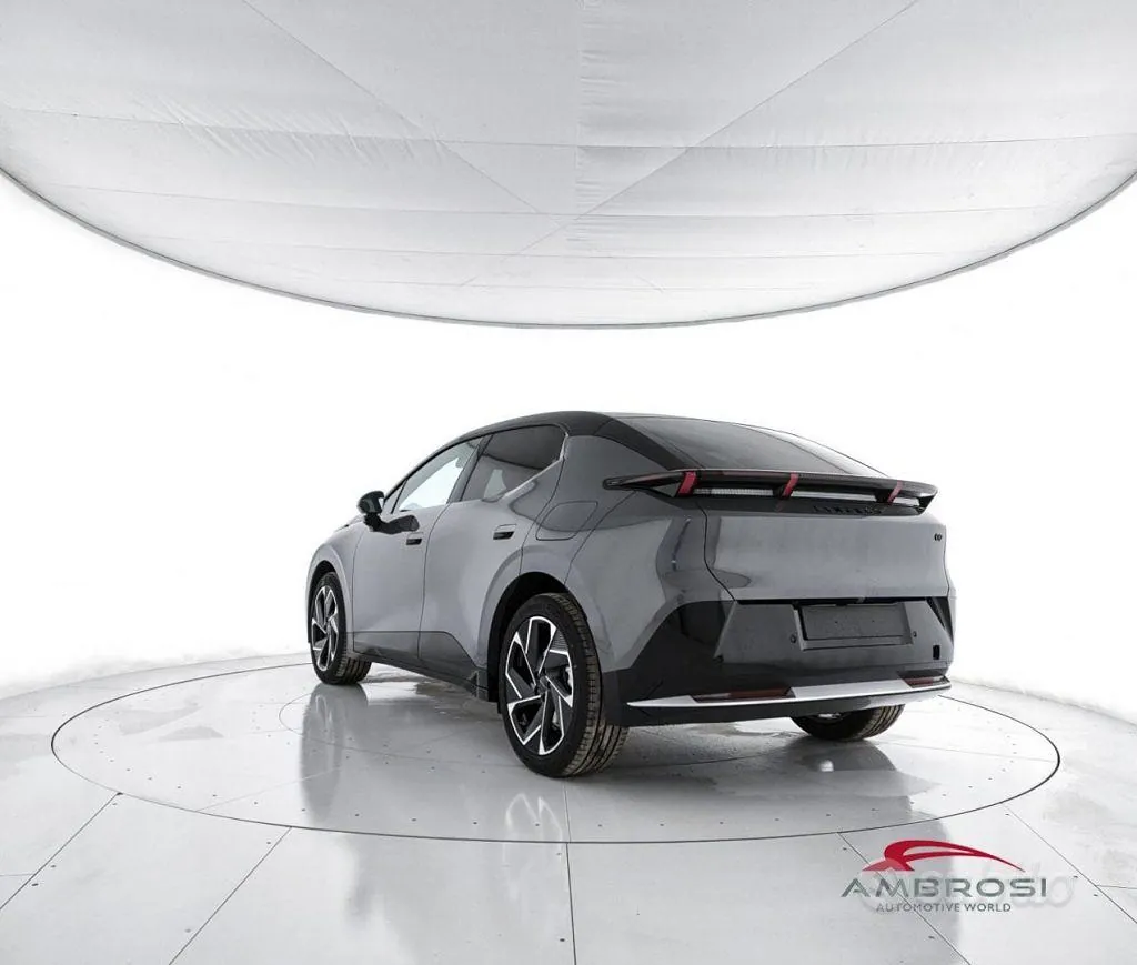 Lynk & Co 02 Core 2026 photo 4