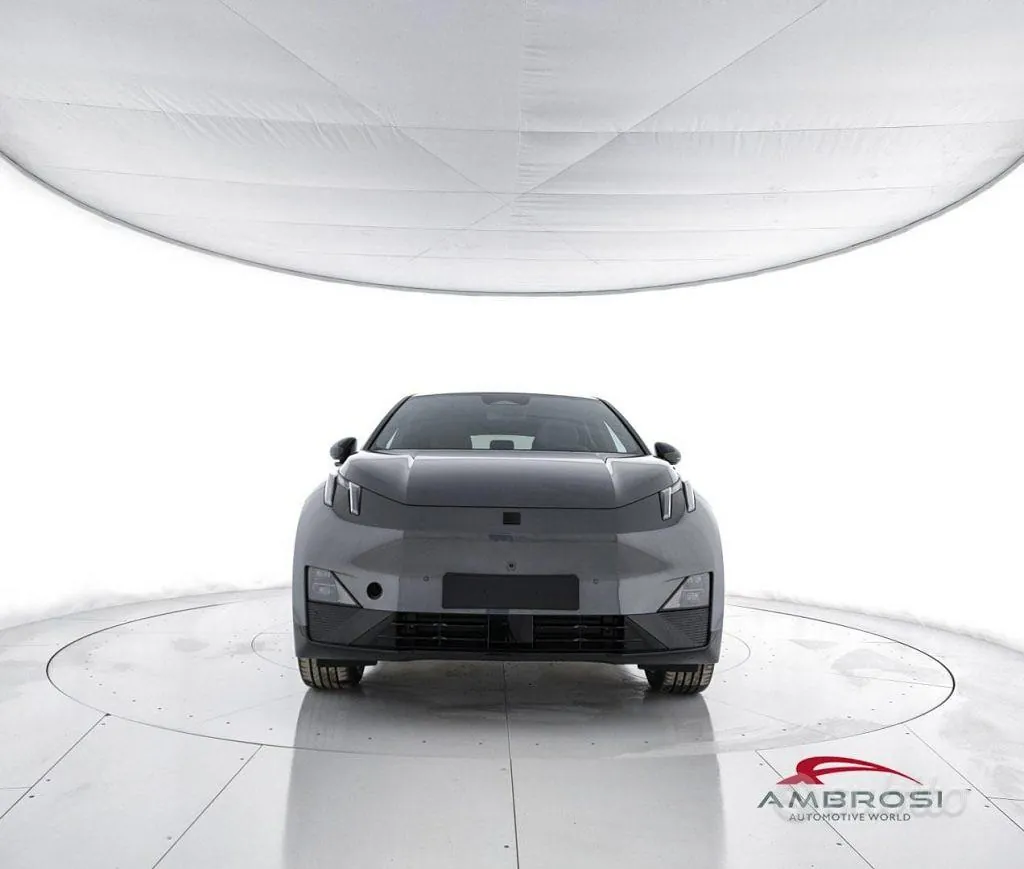 Lynk & Co 02 Core 2026 photo 5