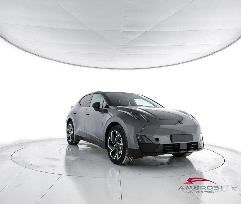 Lynk & Co 02 Core 2026 photo 2