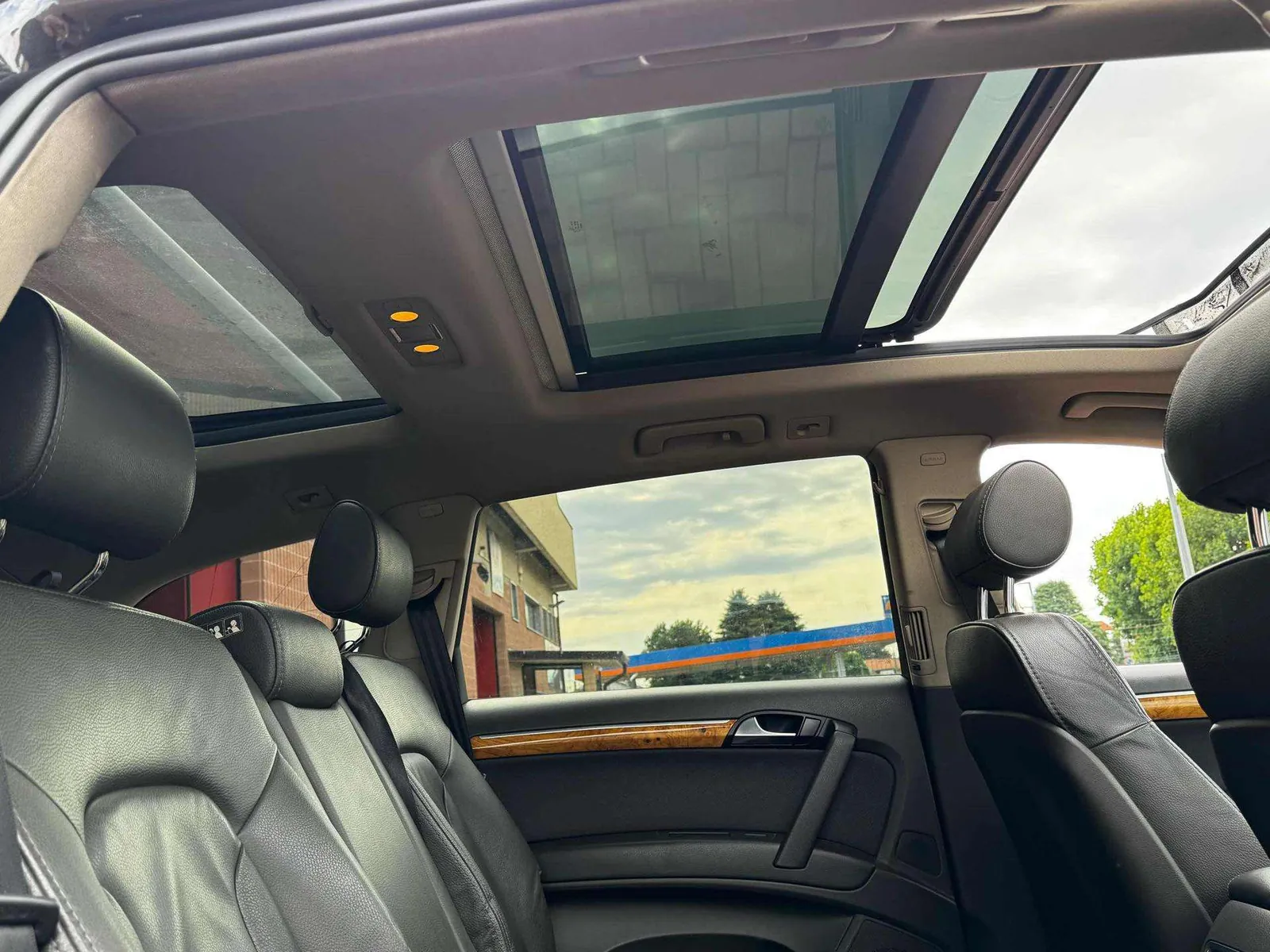Audi Q7 2007 photo 2
