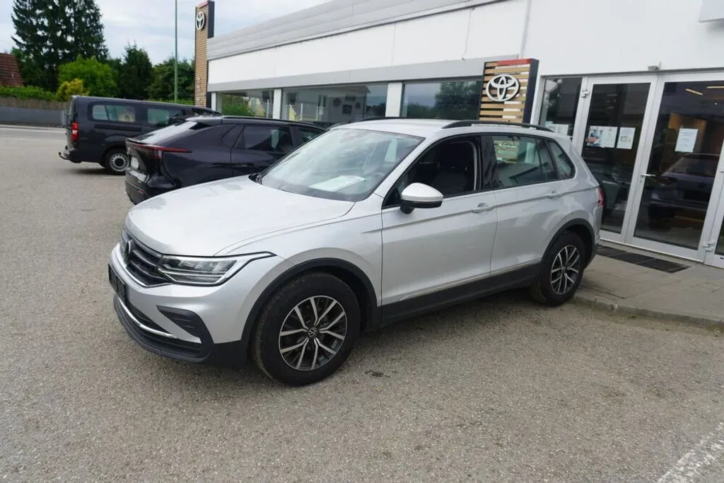 Volkswagen Tiguan 2022 photo 2