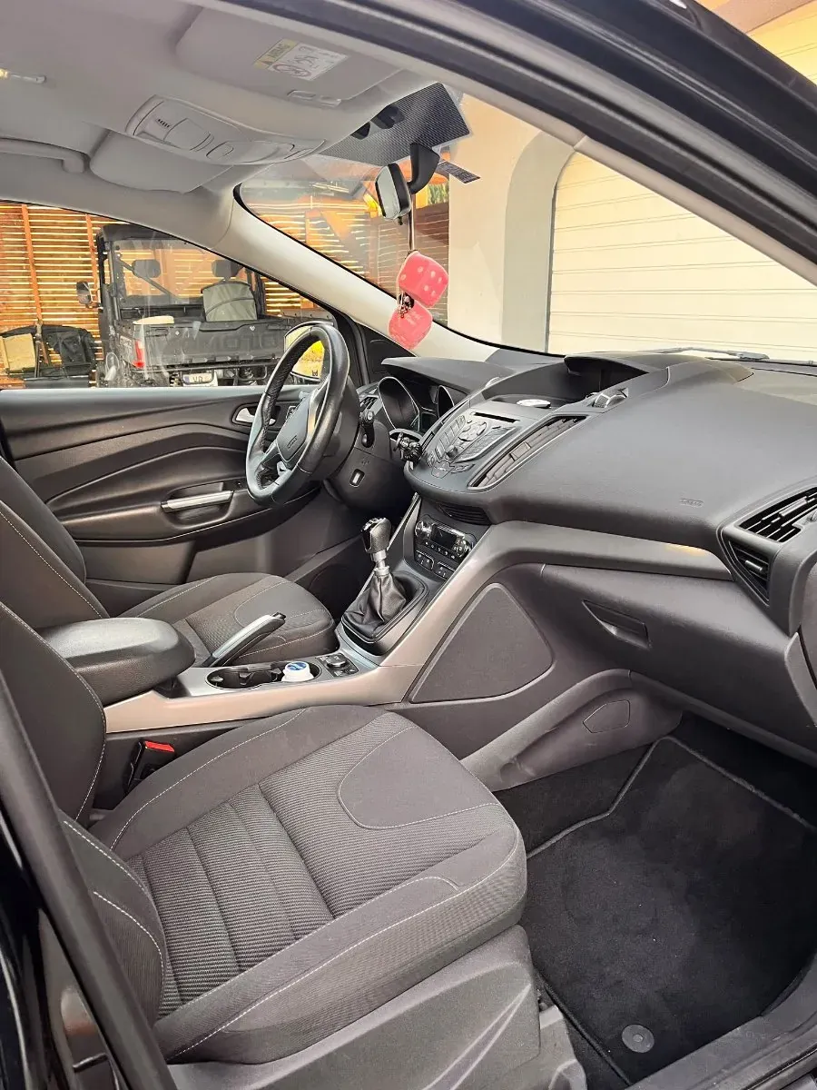 Ford Kuga 2015 photo 3