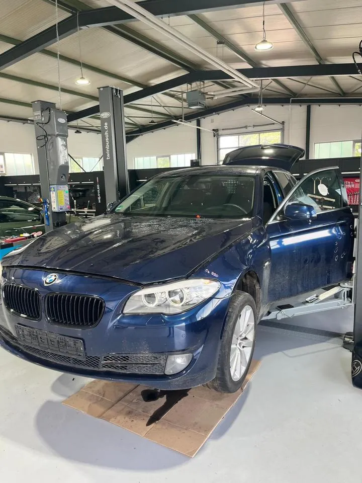 BMW 525D