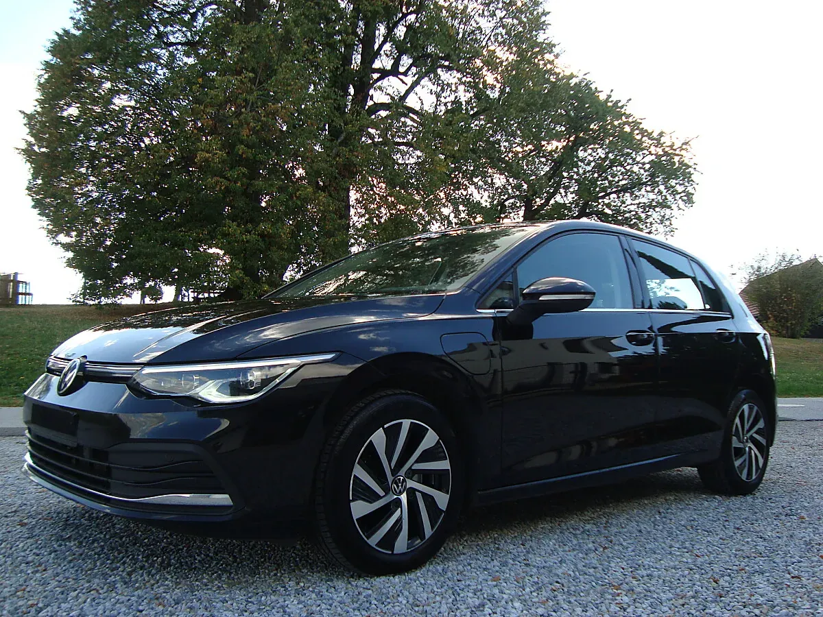 Volkswagen Golf 2022 photo 3