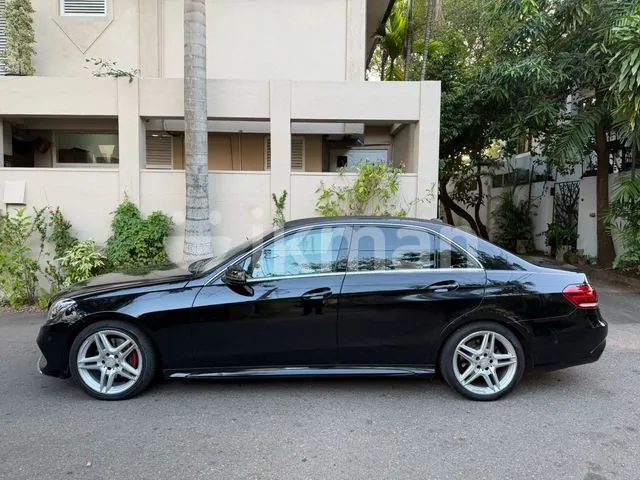 Mercedes-Benz E220 2013 photo 2