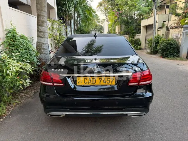 Mercedes-Benz E220 2013 photo 5