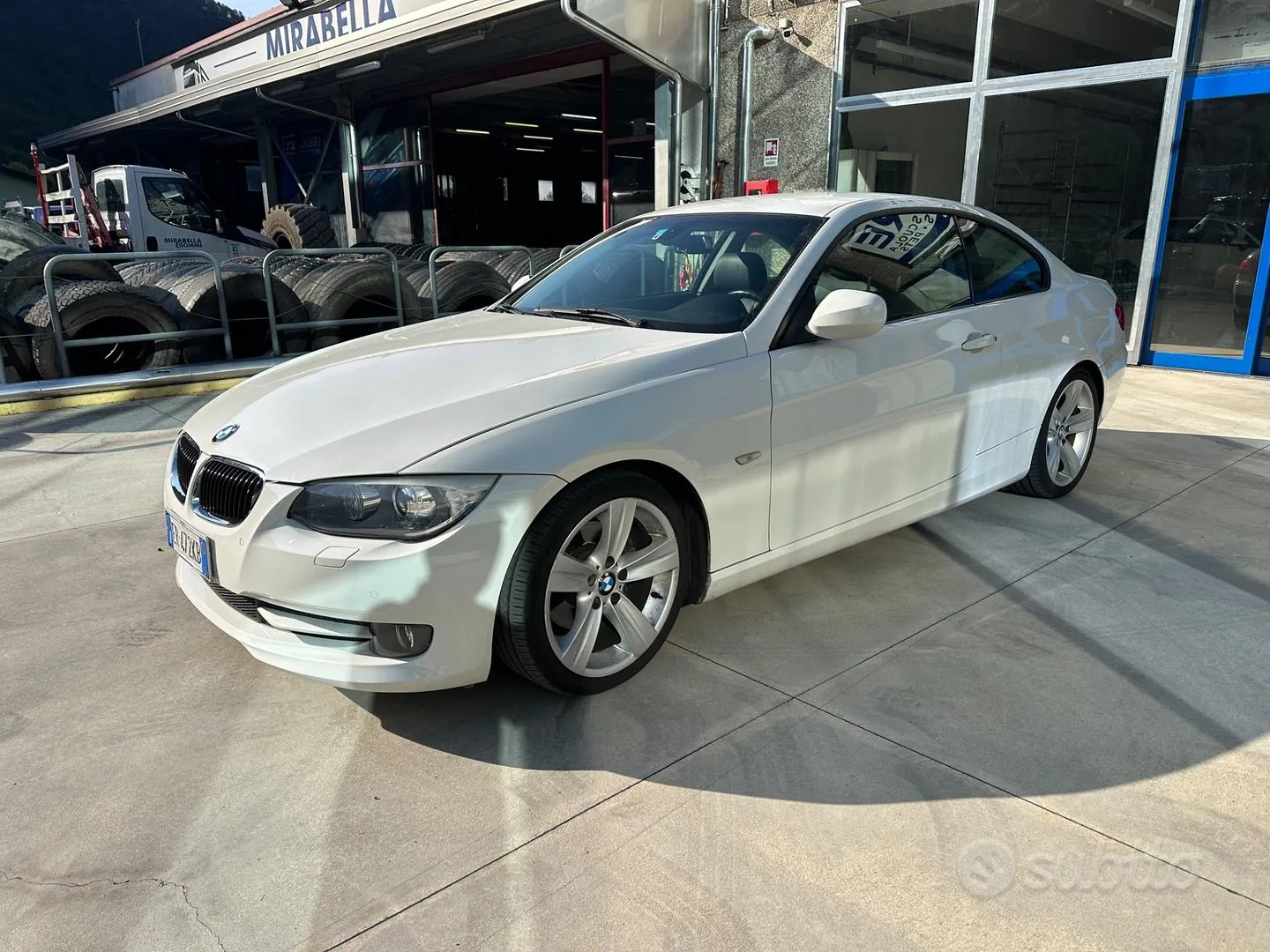 BMW 320D 2013 photo 2