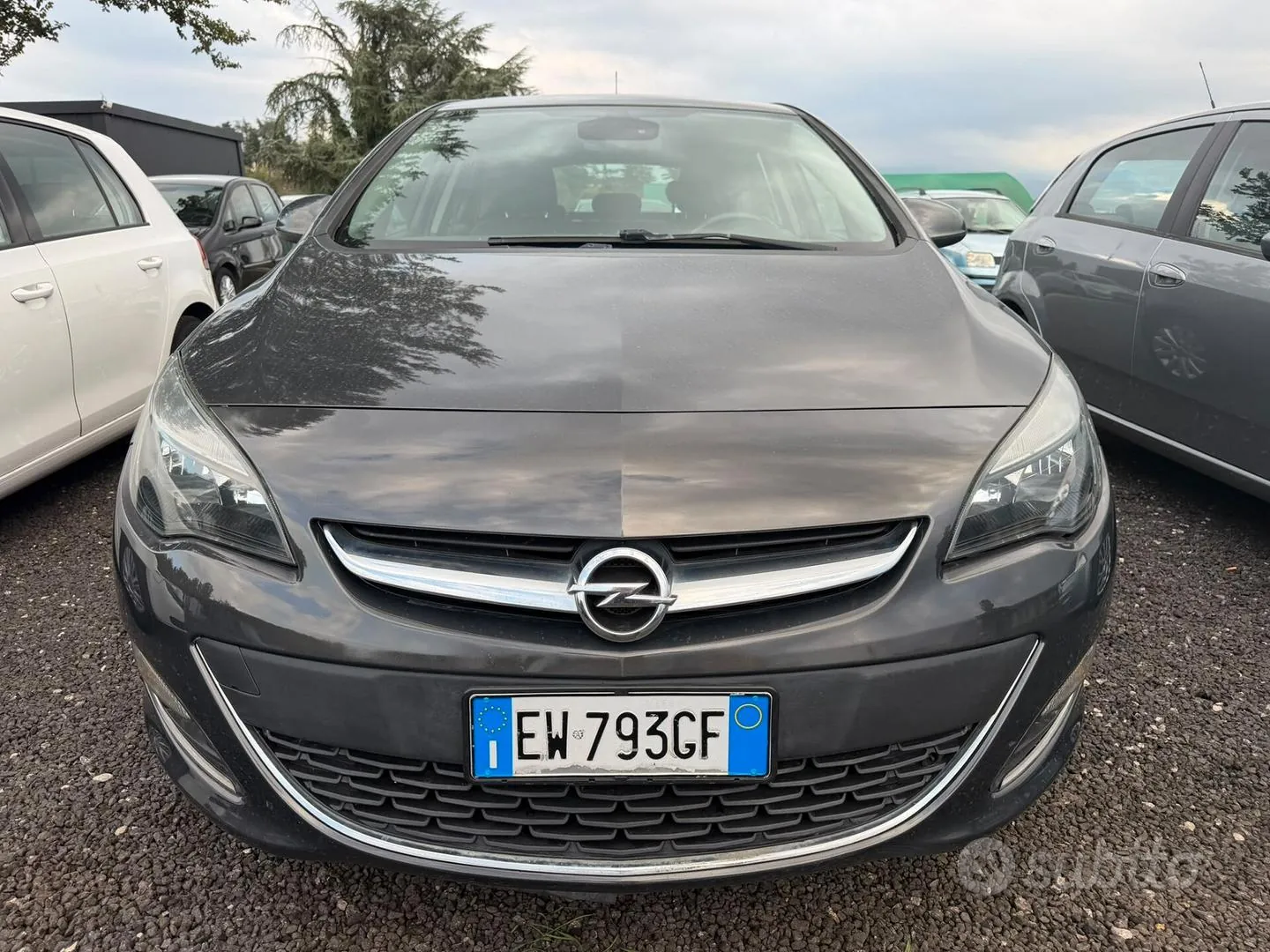 Opel Astra 2014 photo 3