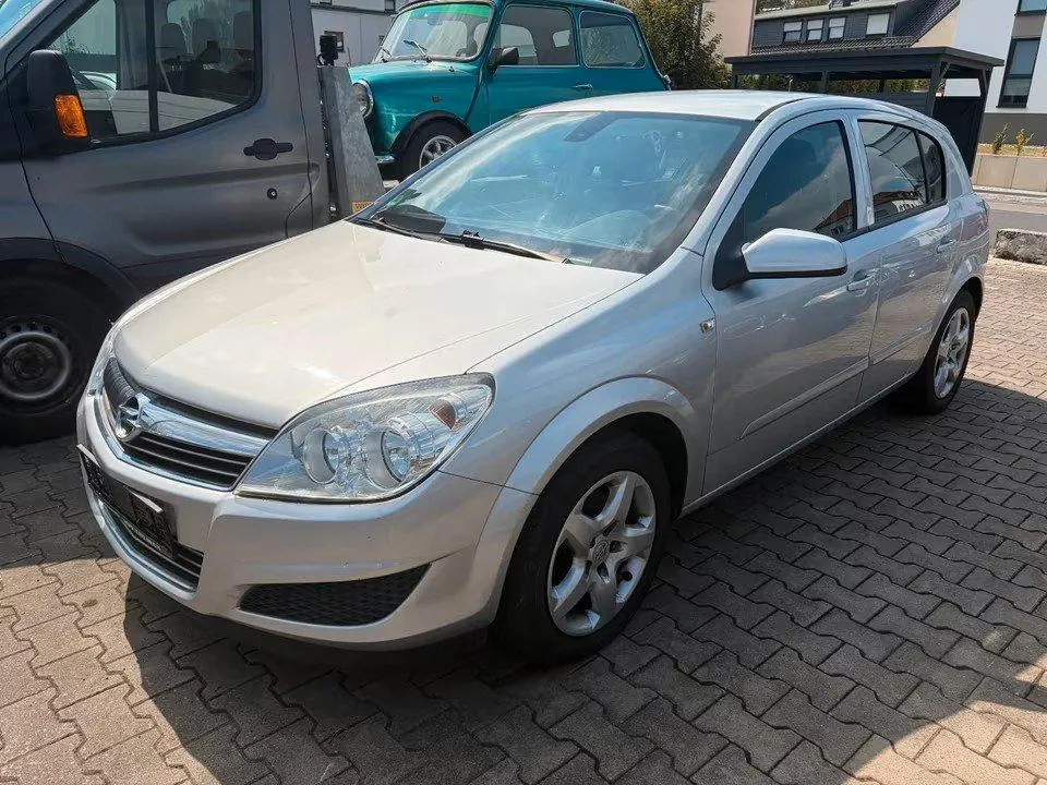 Opel Astra H